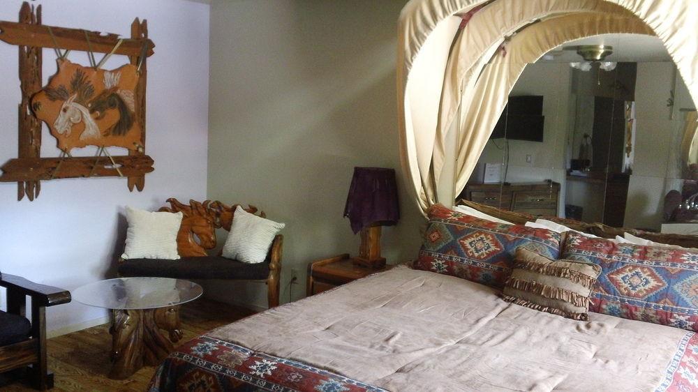 Bonnie Springs Ranch Motel Blue Diamond 外观 照片