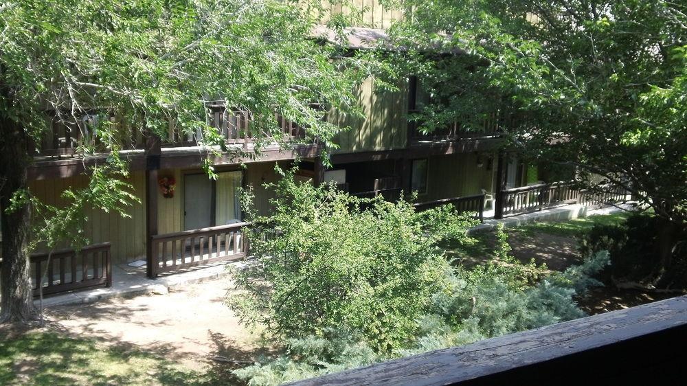 Bonnie Springs Ranch Motel Blue Diamond 外观 照片
