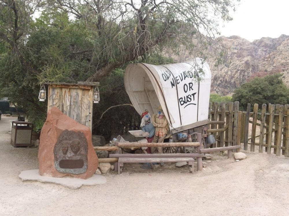 Bonnie Springs Ranch Motel Blue Diamond 外观 照片
