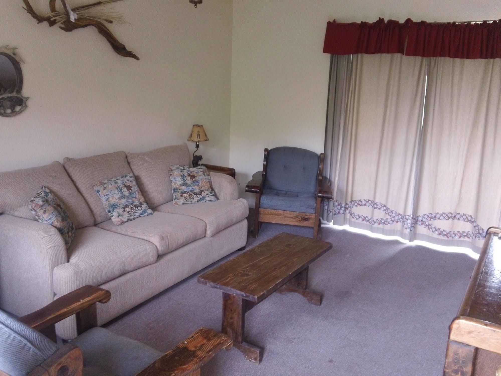 Bonnie Springs Ranch Motel Blue Diamond 外观 照片