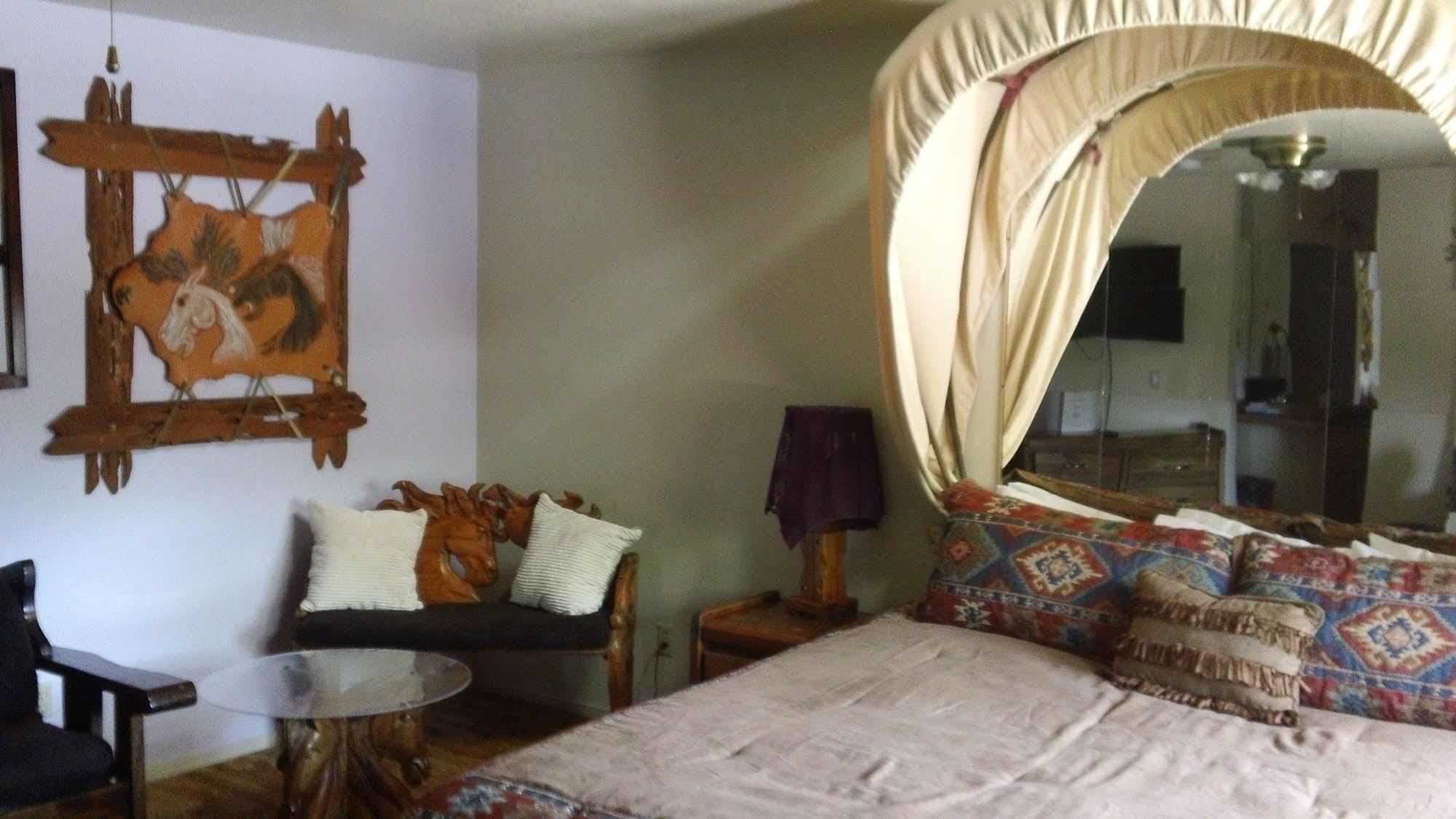 Bonnie Springs Ranch Motel Blue Diamond 外观 照片